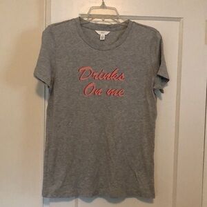 🎀 5/$20 🎀 1901 “Drinks On Me” t-shirt